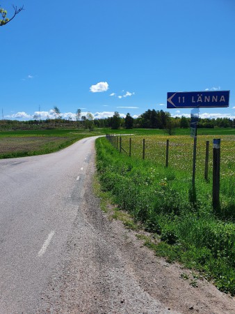 Sväng vänster mot Länna