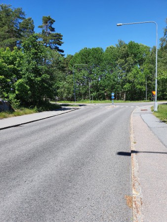 Sväng vänster in på Elfrida Andreés väg