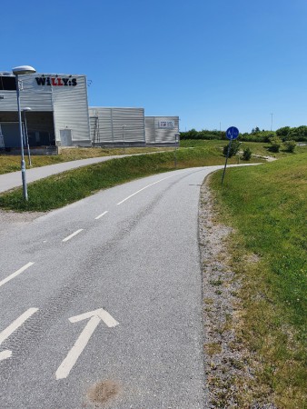 Handla på Willys eller fortsätt under Bärbyleden