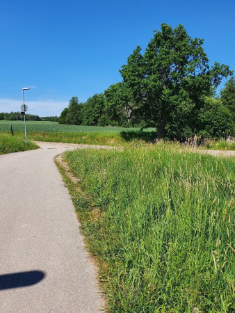 Klastorp. Försök att göra en u-sväng. Tillbaka samma väg.
